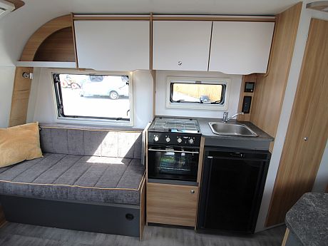 Bailey Discovery D4-4 - 2022 image