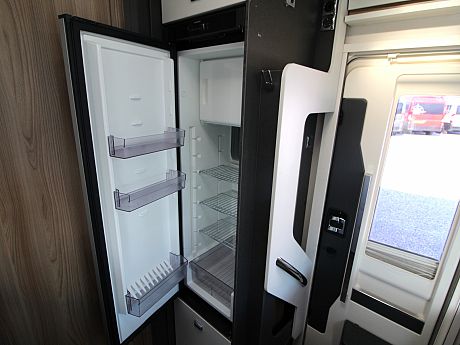 Swift Escape 694 - 2022 image