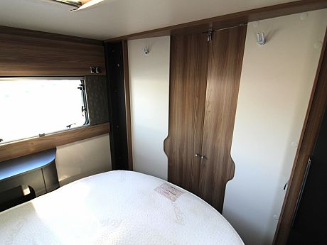 Swift Escape 694 - 2022 image