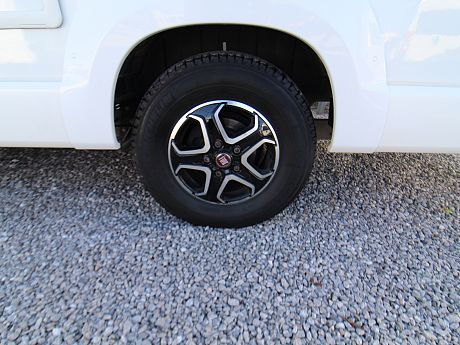 Swift Escape 694 - 2022 image