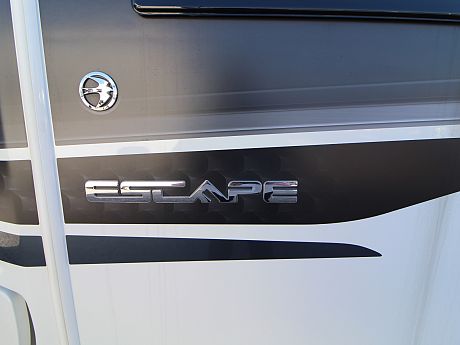 Swift Escape 694 - 2022 image