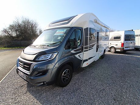 Swift Escape 694 - 2022 image