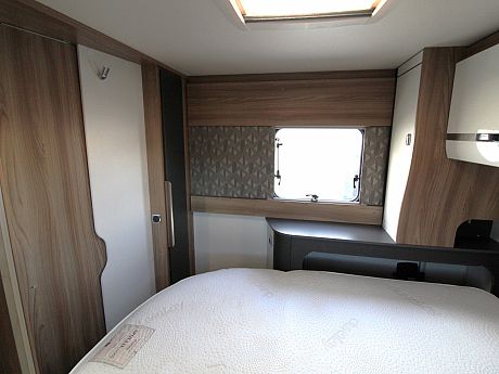 Swift Escape 694 - 2022 image