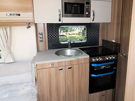Swift Corniche 23/4 2022- Wandahome Special Edition image