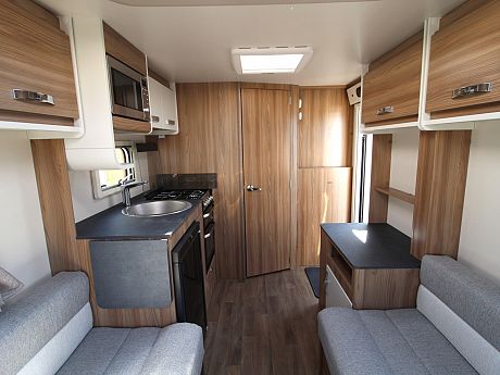 Swift Finesse 480 - 2022 image