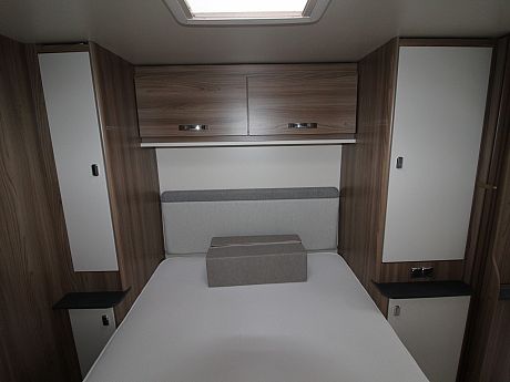 Swift Finesse 880 -2022 image