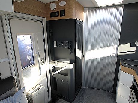 Adria Matrix Plus 600 DT - 2023 image