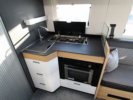 Adria Matrix Plus 600 DT - 2023 image