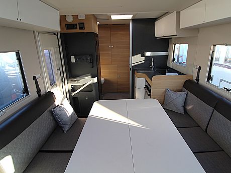 Adria Matrix Plus 600 DT - 2023 image