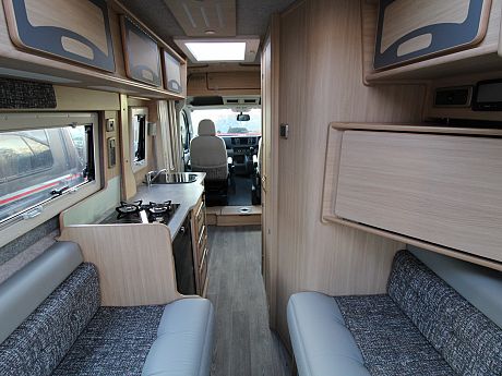 IH N-Class 680 CRL - 2023 image