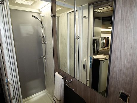 Swift Voyager 540 Auto - NEW  (54867) image