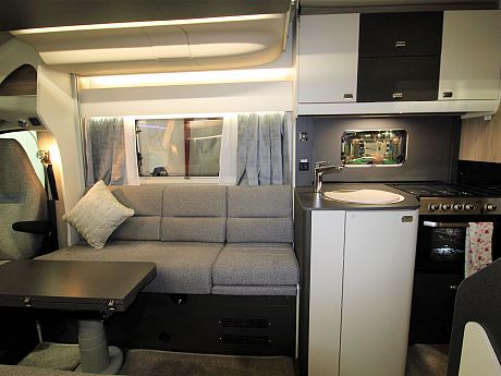 Swift Voyager 540 Auto - NEW  (54867) image