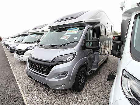 Adria Matrix Supreme 670 DL (62658) image