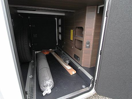 Adria Matrix Supreme 670 DL (62658) image