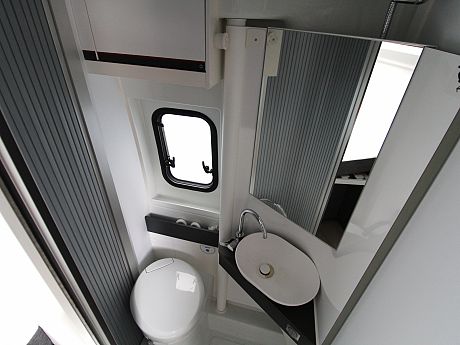Adria Twin Sports 600 SPB - 2024 image
