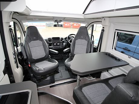 Adria Twin Supreme 600 SPB - 2024 image