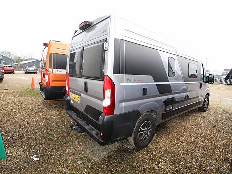 Adria Twin Supreme 600 SPB - 2024 image