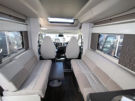 Swift Escape 674 - 2024 image