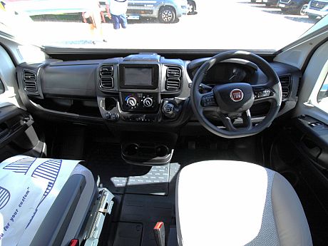 Swift Escape 674 - 2024 image