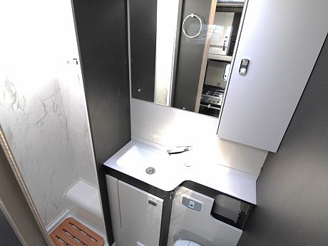 Swift Escape 674 - 2024 image