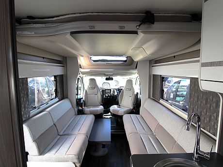Swift Escape 674 - 2024 image