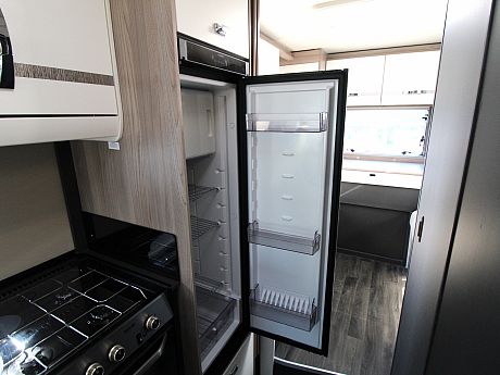 Swift Escape 674 - 2024 image