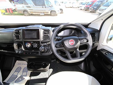 Swift Escape 674 - 2024 image