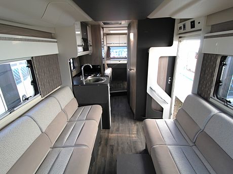 Swift Escape 674 - 2024 image
