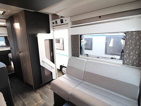 Swift Escape 674 - 2024 image