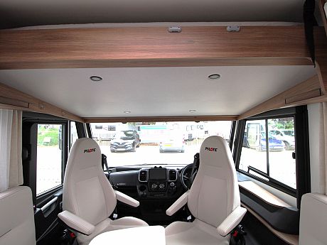 Pilote Expression G740 - 2024 image