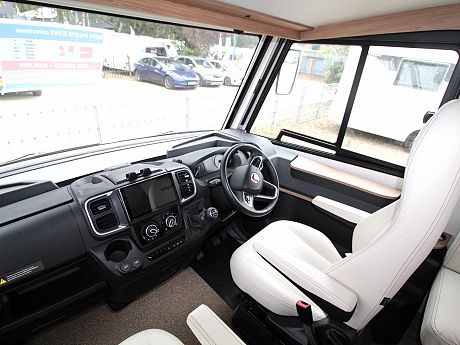Pilote Expression G740 - 2024 image