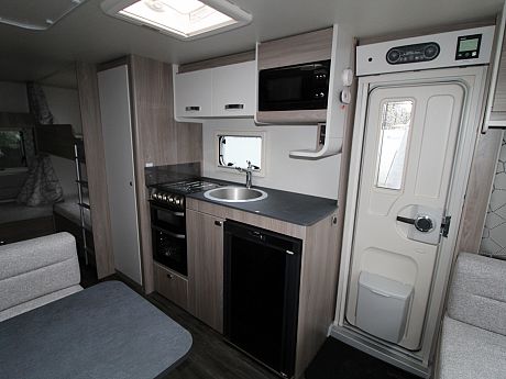 Swift Ace Award Superstar 2024 Wandahome Special Edition image