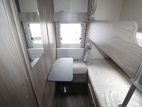 Swift Ace Award Superstar - 2024 image