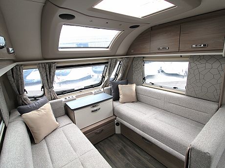 Swift Ace Award Superstar - 2024 image