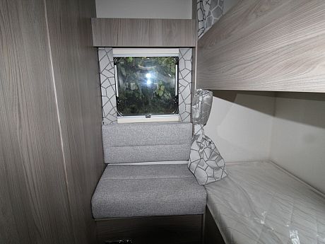 Swift Ace Award Superstar 2024 Wandahome Special Edition image