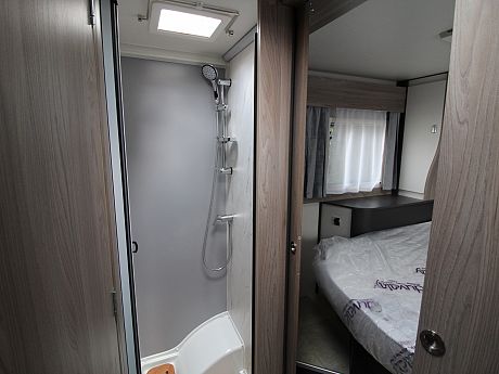 Swift Voyager 594 - Auto (54860) image