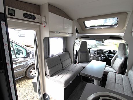 Swift Voyager 594 - Auto (54860) image