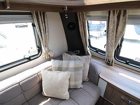 Coachman VIP 460 - 2024 image