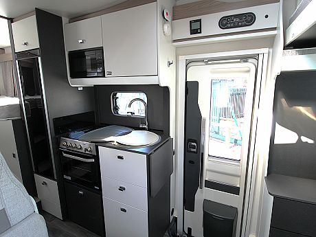 Swift Voyager 485 - 2024 image