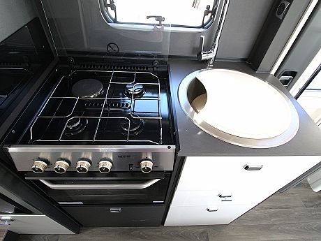 Swift Voyager 485 - 2024 image