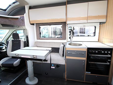 Bailey Adamo 75-4T   (60687) image