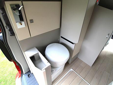 Westfalia Kelsey Chrome Blue (65498) image