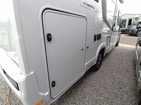 Adria Compact Select DL (68414) image