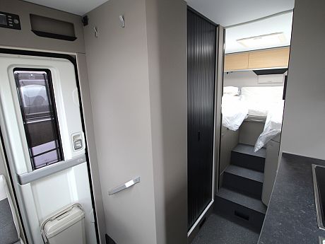 Adria Compact Select DL (68414) image