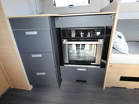Adria Coral 60Y 670 DL image