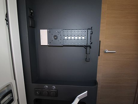 Adria Coral 60Y 670 DL image