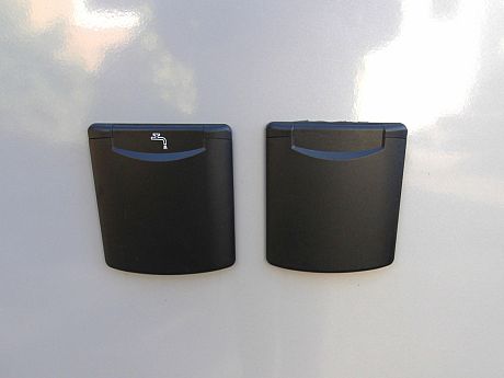Adria Coral 60Y 670 DL image