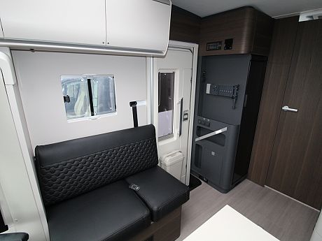 Adria Coral Supreme 670 DL 2026 (66587) image