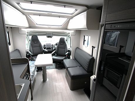 Adria Coral Supreme 670 DL 2026 (66587) image