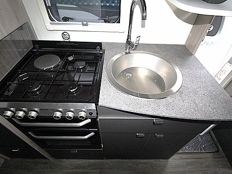 Swift Challenger 590 - 2026 image